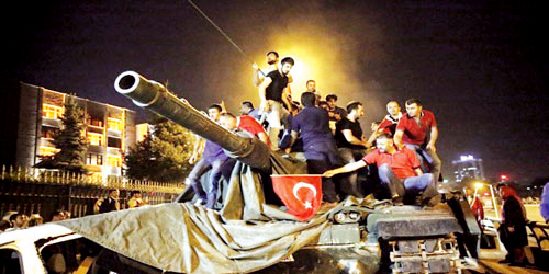  صورة أرشيفية لمحاولة الانقلاب في تركيا