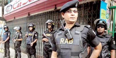 مقتل 12 شخصاً متهماً بالهجوم على مقهى في بنجلادش 