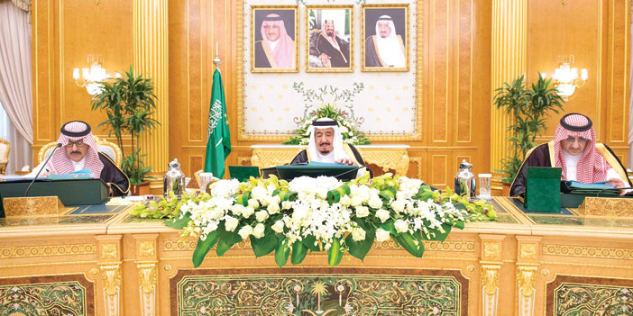   خادم الحرمين الشريفين خلال ترؤسه جلسة مجلس الوزراء