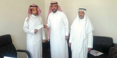  تسليم الشيك