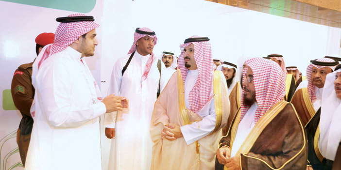   أمير منطقة الجوف خلال حضوره الفعاليات