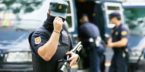 الشرطة الإسبانية تعتقل مغربيين لاتهامهما بتأييد داعش 