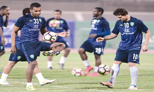 الفتح يعود للتدريبات لمواجهة الهلال في جميل 