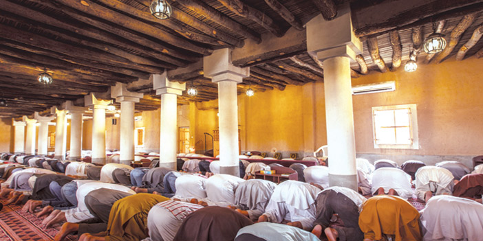  إبداع الحرفيين ظهر في ديكورات المساجد التاريخية