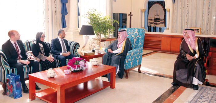  أمير الجوف في حديث مع قنصل جنوب إفريقيا