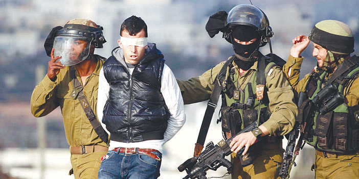  قوات الاحتلال تواصل اعتقالها للشباب الفلسطيني