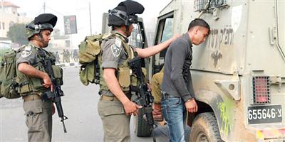 قوات الاحتلال الإسرائيلية تعتقل شابًا فلسطينيًا من طولكرم 