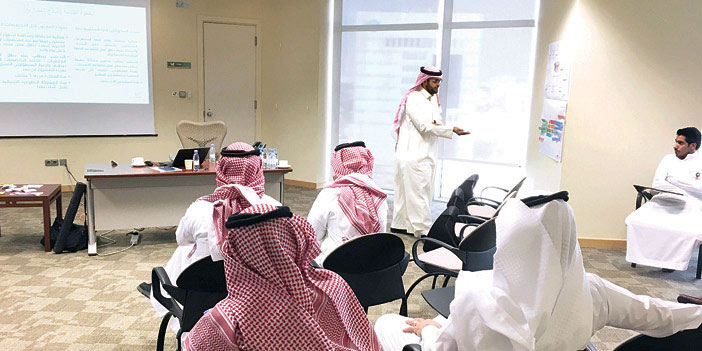  جانب من إحدى ورش التطوع