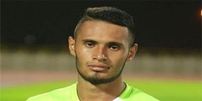 إيقاف لاعب الخليج لوبيز مباراتين وتغريمه عشرة آلاف ريال 