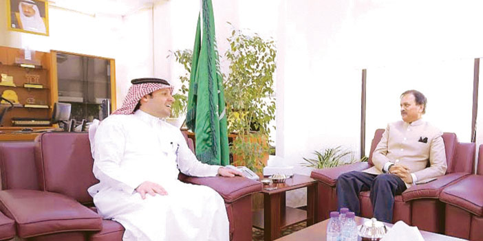  لقاء السفير الهندي بغرفة القصيم