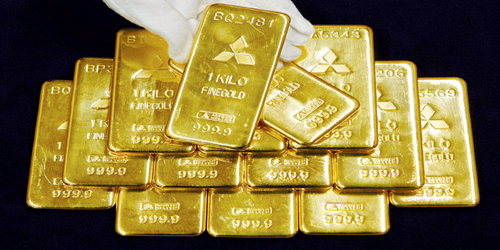 الذهب ينزل لأدنى مستوى في 5 أشهر ونصف الشهر 