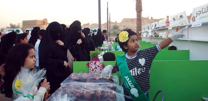  من الافتتاح