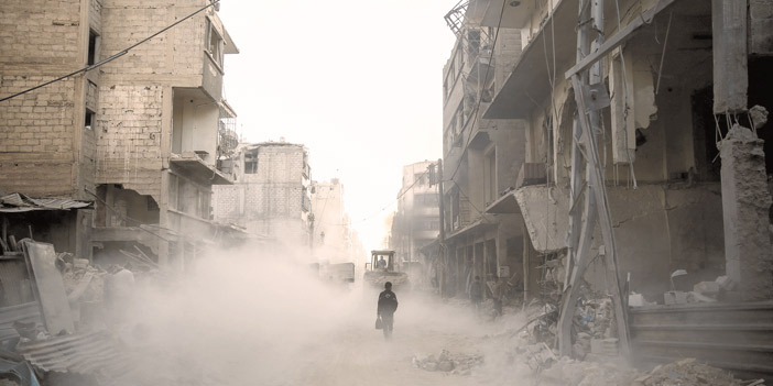  آثار القصف المتواصل لمدينة دوما على الأطراف الشرقية لدمشق