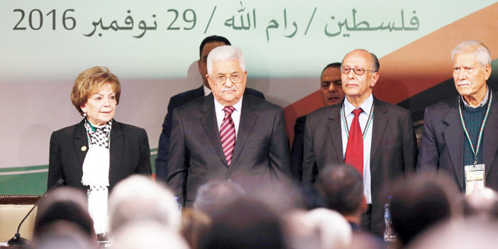  الرئيس عباس عقب انتخابه مجدداً قائداً لفتح في مؤتمرها السابع أمس