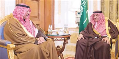 ولي العهد بحث مع وزير الداخلية الكويتي التعاون لمكافحة التطرف والإرهاب 
