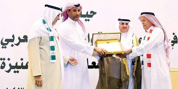  جانب من حفل تكريم لاعبي العربي والنجمة القدامى