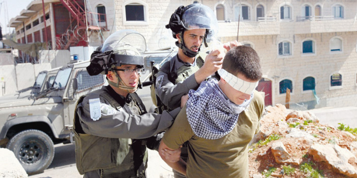  قوات الاحتلال تستمر في اعتقالاتها بحق الفلسطينيين