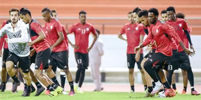 الشباب يواصل تحضيراته للنصر 