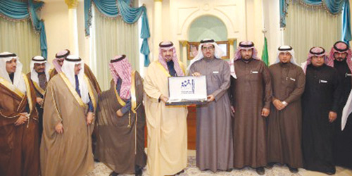 الأمير فهد بن بدر يلتقى مجلس شباب الجوف 