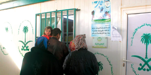 صيدلية العيادات التخصصية السعودية تصرف 1971 وصفة طبية للسوريين 