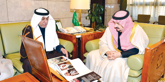 أمير منطقة الرياض يستقبل رئيس مركز أسبار للدراسات والبحوث والإعلام 