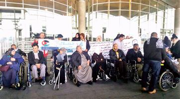 خادم الحرمين يتكفل بنفقة قافلة من ذوي الاحتياجات الخاصة في الأردن لأداء مناسك العمرة 