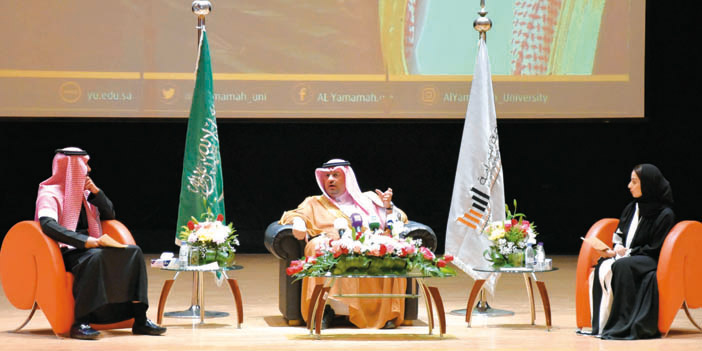  الأمير عبدالله بن مساعد أثناء وجوده في جامعة اليمامة أمس