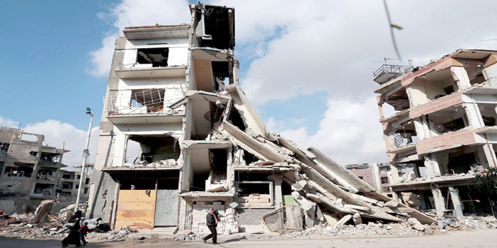 أثر الدمار الذي حلّ بدوما جراء قصف النظام المتكرر لها