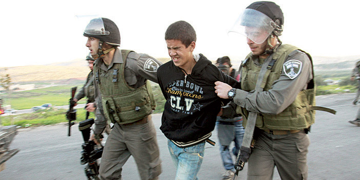  قوات الاحتلال تواصل اعتقالاتها بحق الشعب الفلسطيني