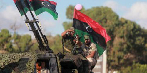 9 قتلى في اشتباكات مسلحة بالعاصمة الليبية 