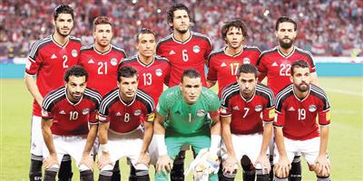 منتخب مصر يصطحب حوالي 4 أطنان من المستلزمات والأطعمة وطباخاً خاصاً إلى الجابون 