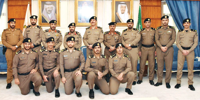  صورة جماعية للمترقين