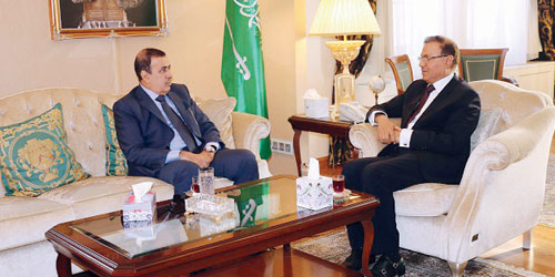   السفير المطرفي يستقبل سفير قطر