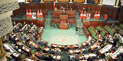 خلاف برلماني تونسي حول مشاركة رجال الأمن والعسكر بالانتخابات البلدية 