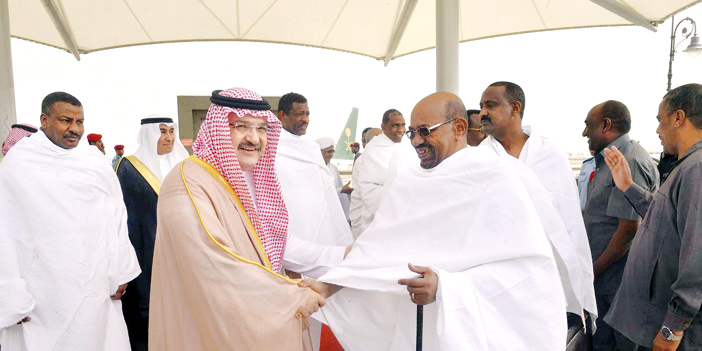 الرئيس السوداني يصل جدة 