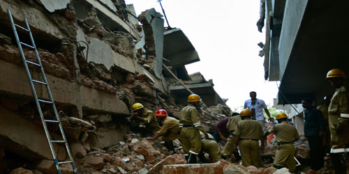 مقتل 7 أشخاص إثر انهيار مبنى بشمال الهند 