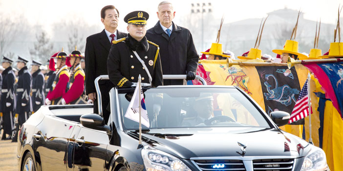  وزير الدفاع الأمريكي خلال زيارته لكوريا الجنوبية
