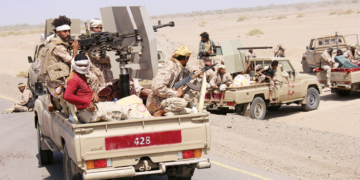  دوريات للجيش اليمني خلال انتشارها مؤخراً في مدينة المخا