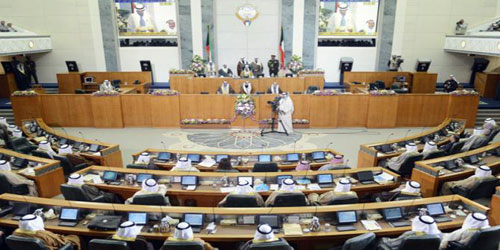 مجلس الأمة الكويتي يرفع الحصانة البرلمانية عن ثلاثة نواب  