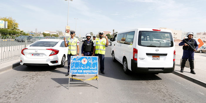    الشرطة البحرينية تقيم نقاط تفتيش على طريق (سنابس غرب المنامة)عقب عملية سجن جو أمس