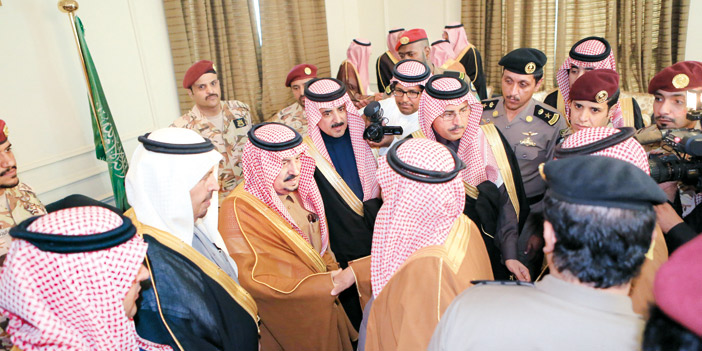  سمو أمير منطقة الرياض يستقبل المواطنين ورؤساء المراكز