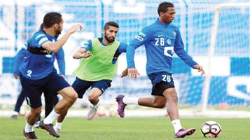 الهلال يواصل تحضيراته (للخليج) بمشاركة العابد 