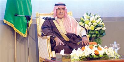 الأمير مقرن بن عبدالعزيز يفتتح جامعة سموه في المدينة المنورة ويتفقد منشآتها 