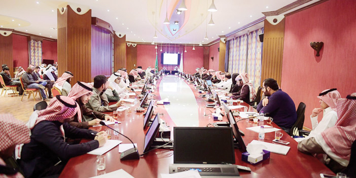  جانب من الحضور الكثيف لندوة غرفة القصيم