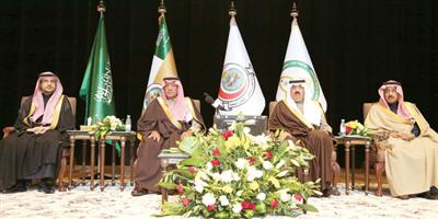 الأمير مقرن بن عبدالعزيز رعى فعاليات المؤتمر السعودي السادس للمعلوماتية الصحية 