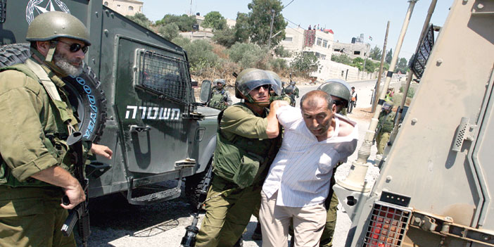  قوات الاحتلال تستمر في اعتقالاتها بحق الشعب الفلسطيني