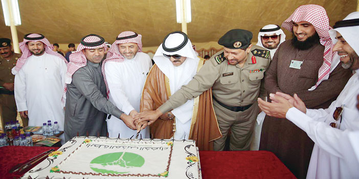  محافظ المذنب يدشن الرابطة