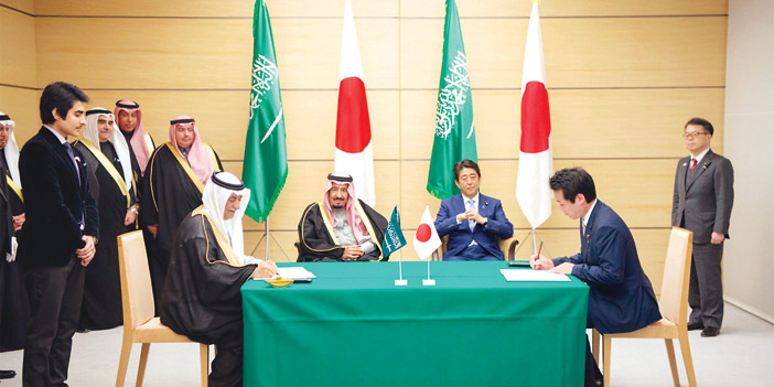  خادم الحرمين ورئيس وزراء اليابان يرعيان توقيع المذكرات