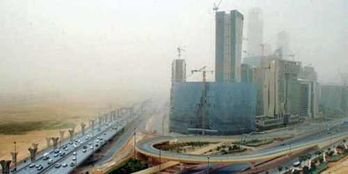  صور متداولة في «التواصل الاجتماعي» لموجة الغبار على الرياض