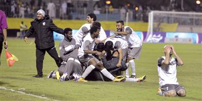 نكاد نعلن الإفلاس.. والديون تطاردنا بالمطارات..! 